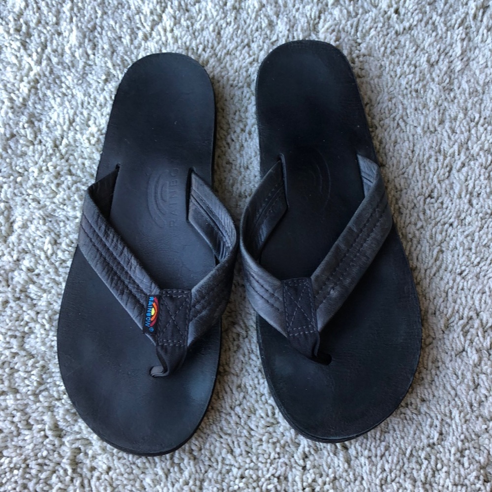 Rainbow flip flops black 8